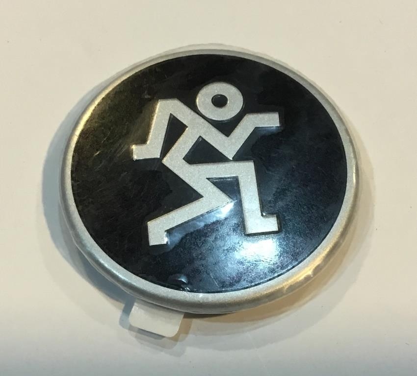 2038574 - LOGO BADGE RUNNING MAN NANO NEXT